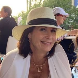 Meet your Posher, Cara